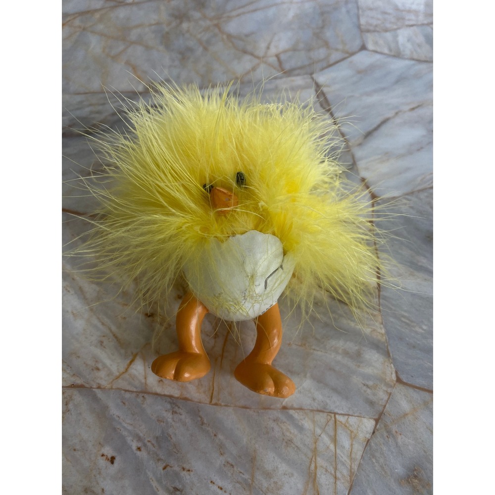 Ganz EA2480‎ Fuzzy Yellow Hatching Chick in Eggshell Easter Figurine 5"